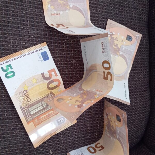 50 EURO BILLS